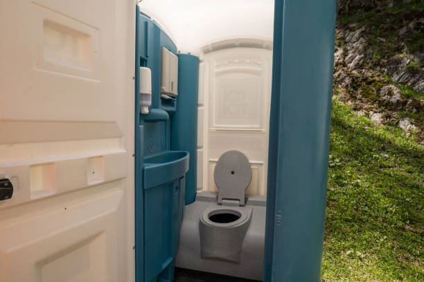Best Portable toilet rental cost  in Newark, OH